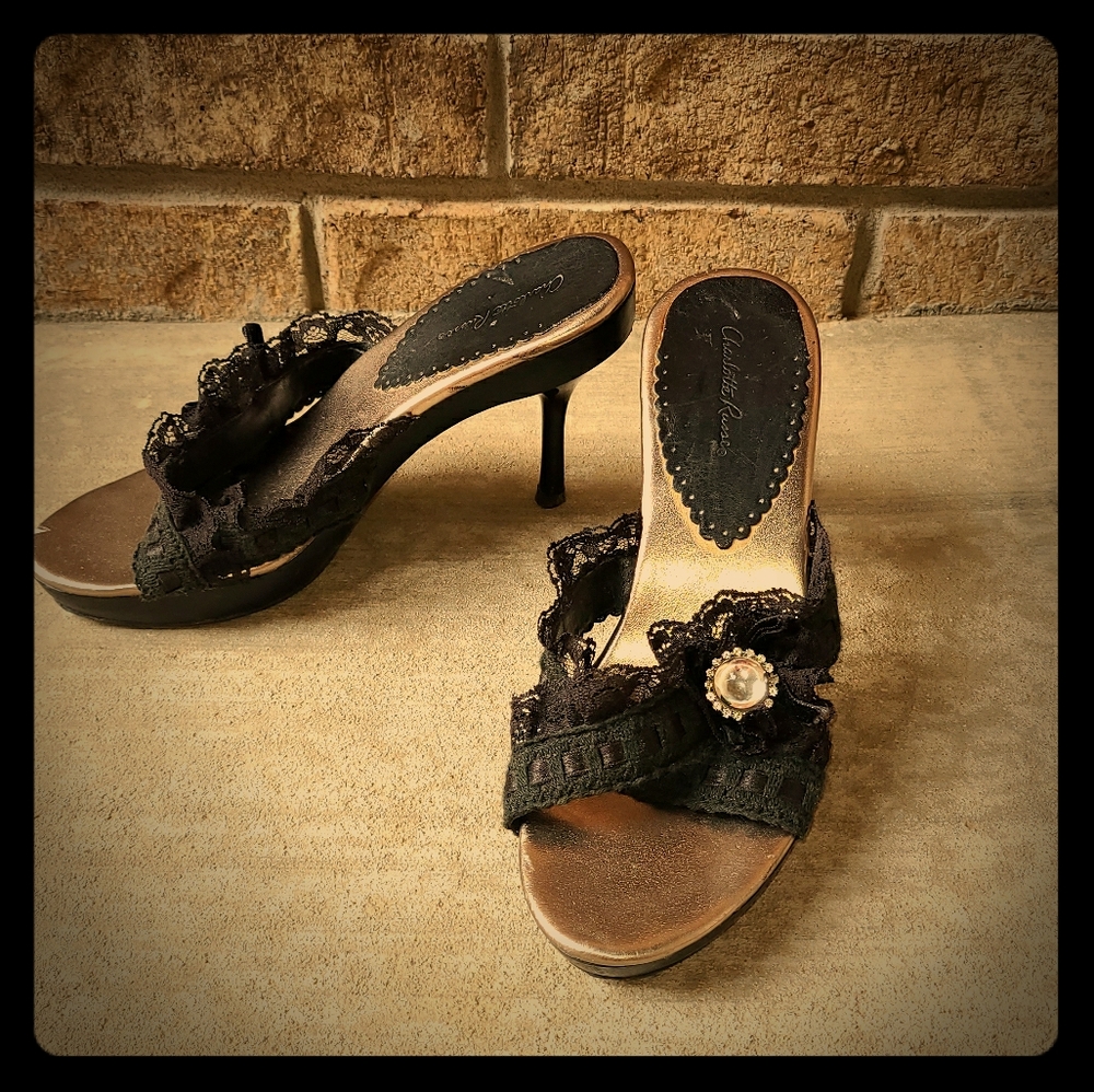 Ladies size 7 heels